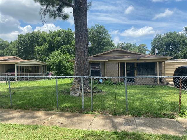Primary Photo - 215 Satinwood Dr