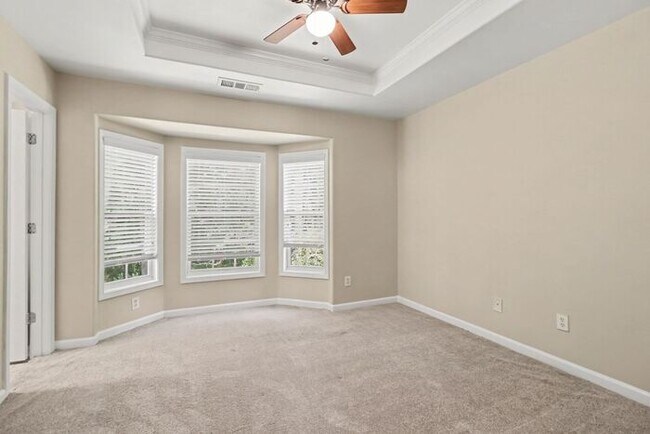 Building Photo - Exceptional 2BR/2.5BA End Unit Townhome in College Park!