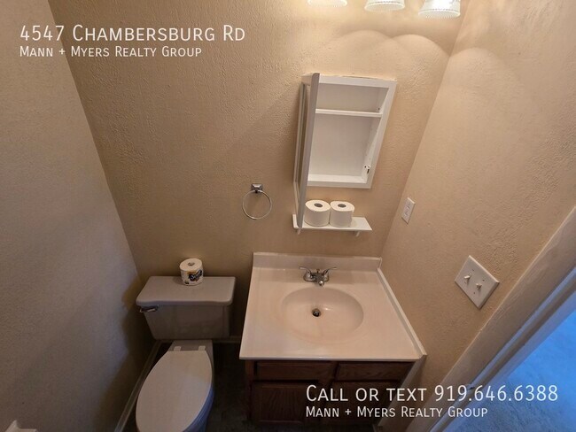 Building Photo - 4547 Chambersburg Rd