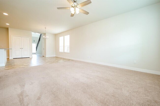 Building Photo - 40634 Guillemont Ln