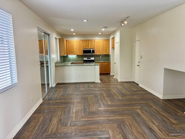 Building Photo - 11839 Garrison Dr