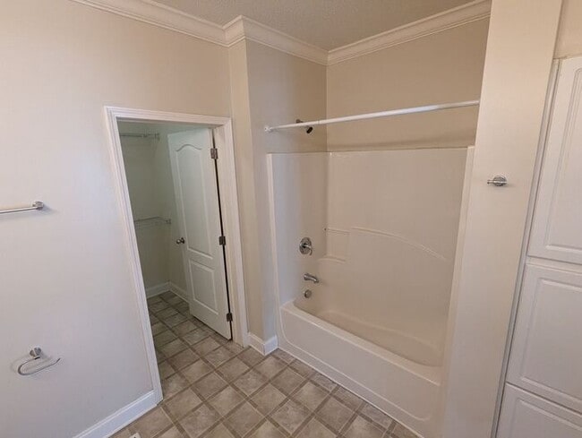 Building Photo - 3BD/2BA Townhome w/ Garage in Oak Ridge
