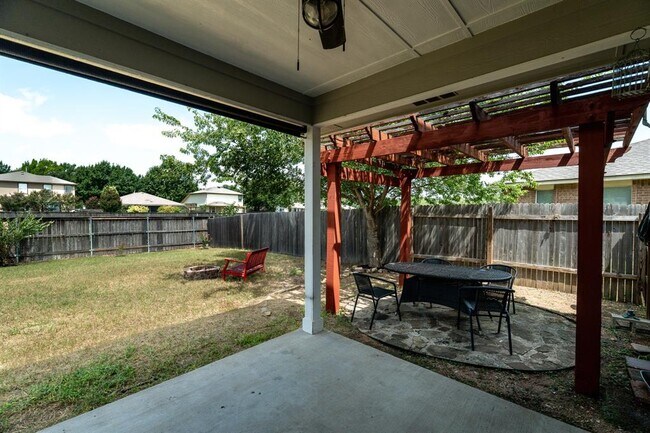 Building Photo - 408 Woodsorrel Way