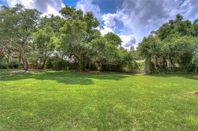 Building Photo - 230 N Bayshore Blvd