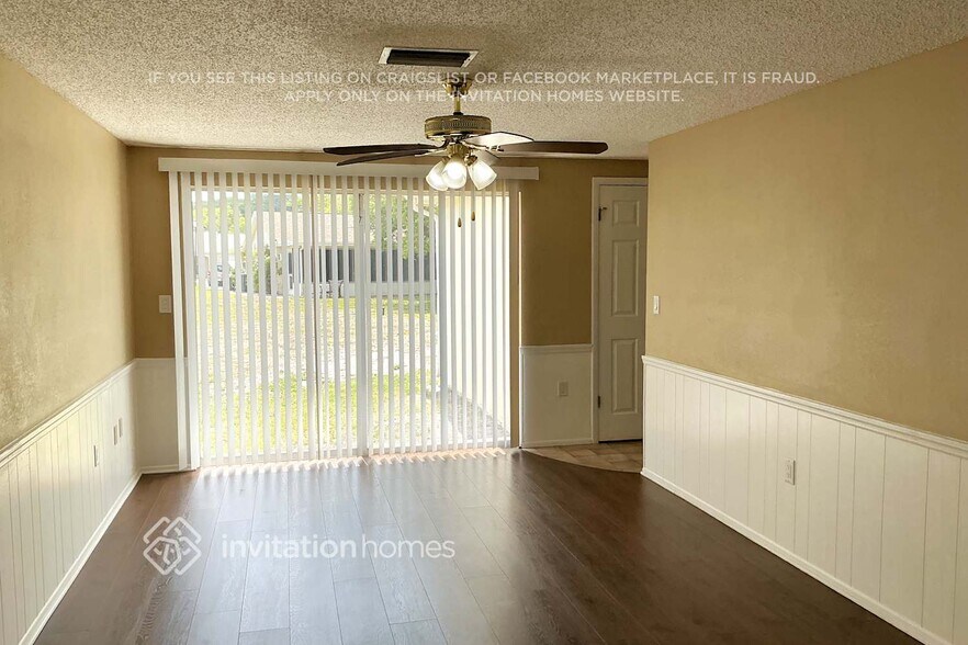 Building Photo - 12206 Meadowbrook Ln