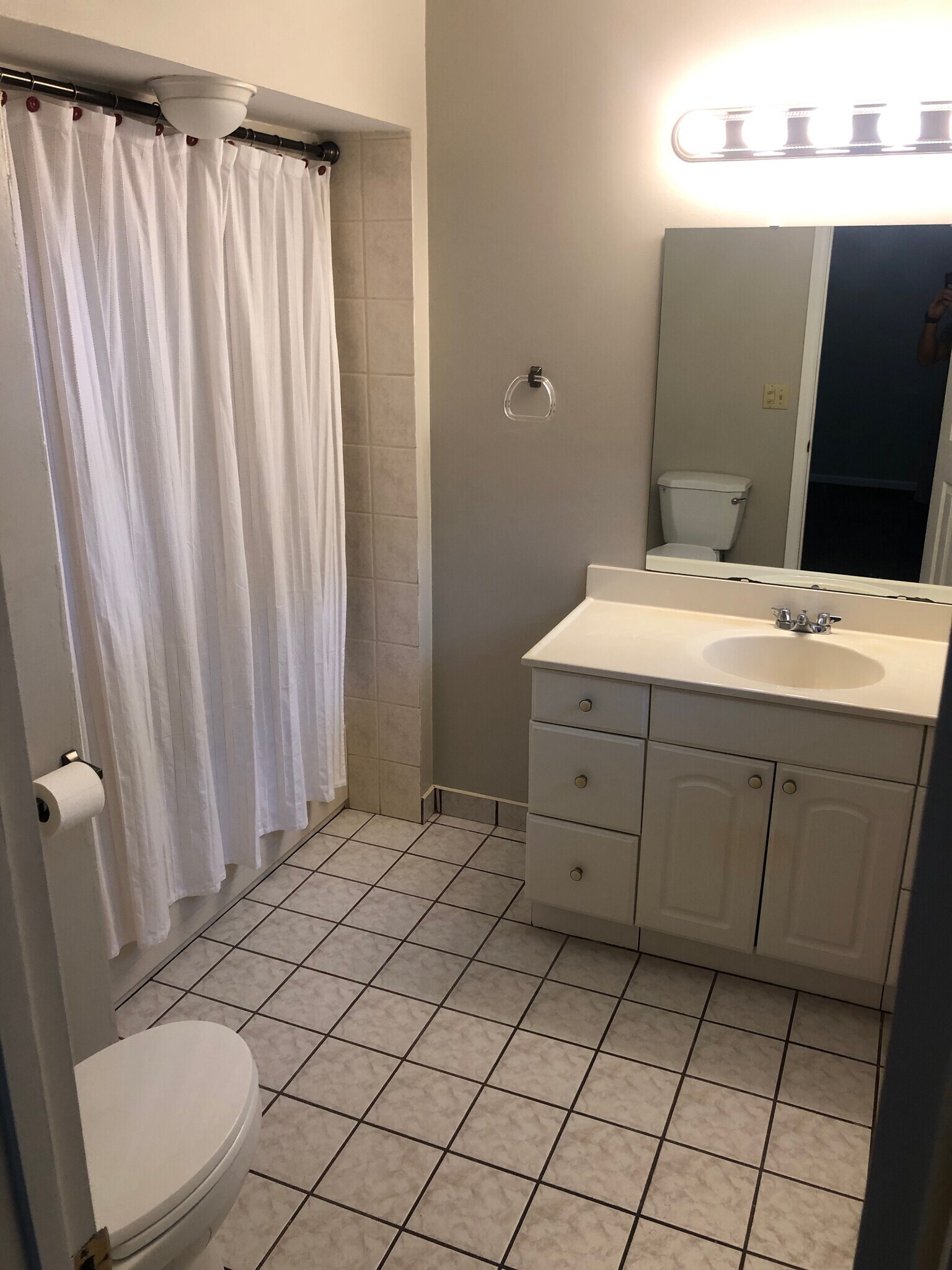 Building Photo - 254 Sloans Grove Rd