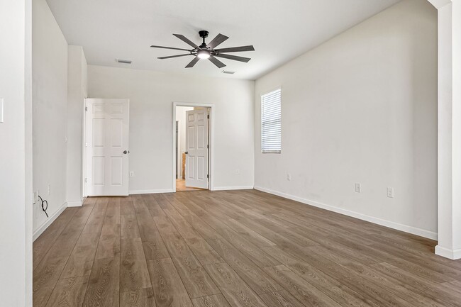 Building Photo - 3697 Whimsical Cir