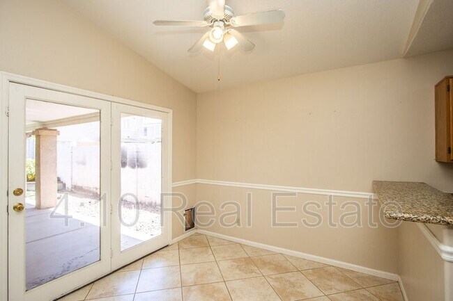 Building Photo - 16221 S 34th Way