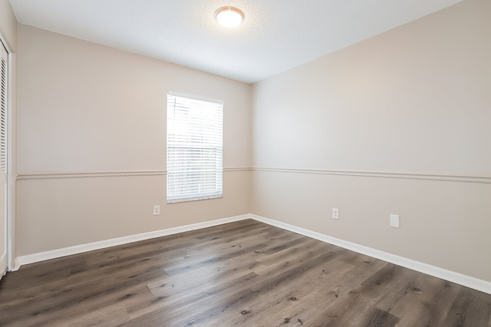 Building Photo - 1011 Hardwood Dr