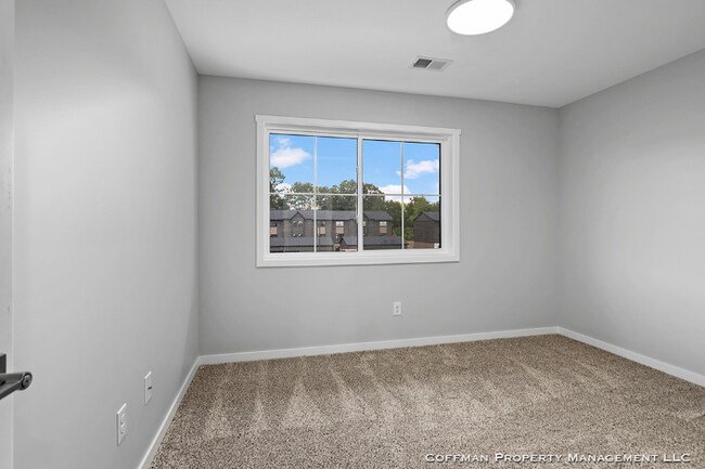 Building Photo - 4310 Pine Forest Blvd NE