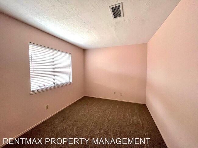 Building Photo - 3 br, 2 bath House - 1487 SUNBURST DR