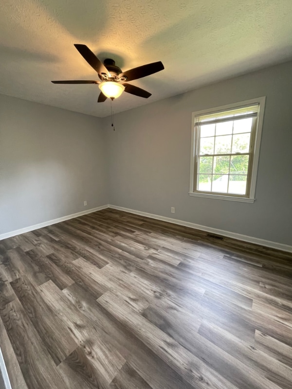 Building Photo - 1601 Rhode Ct