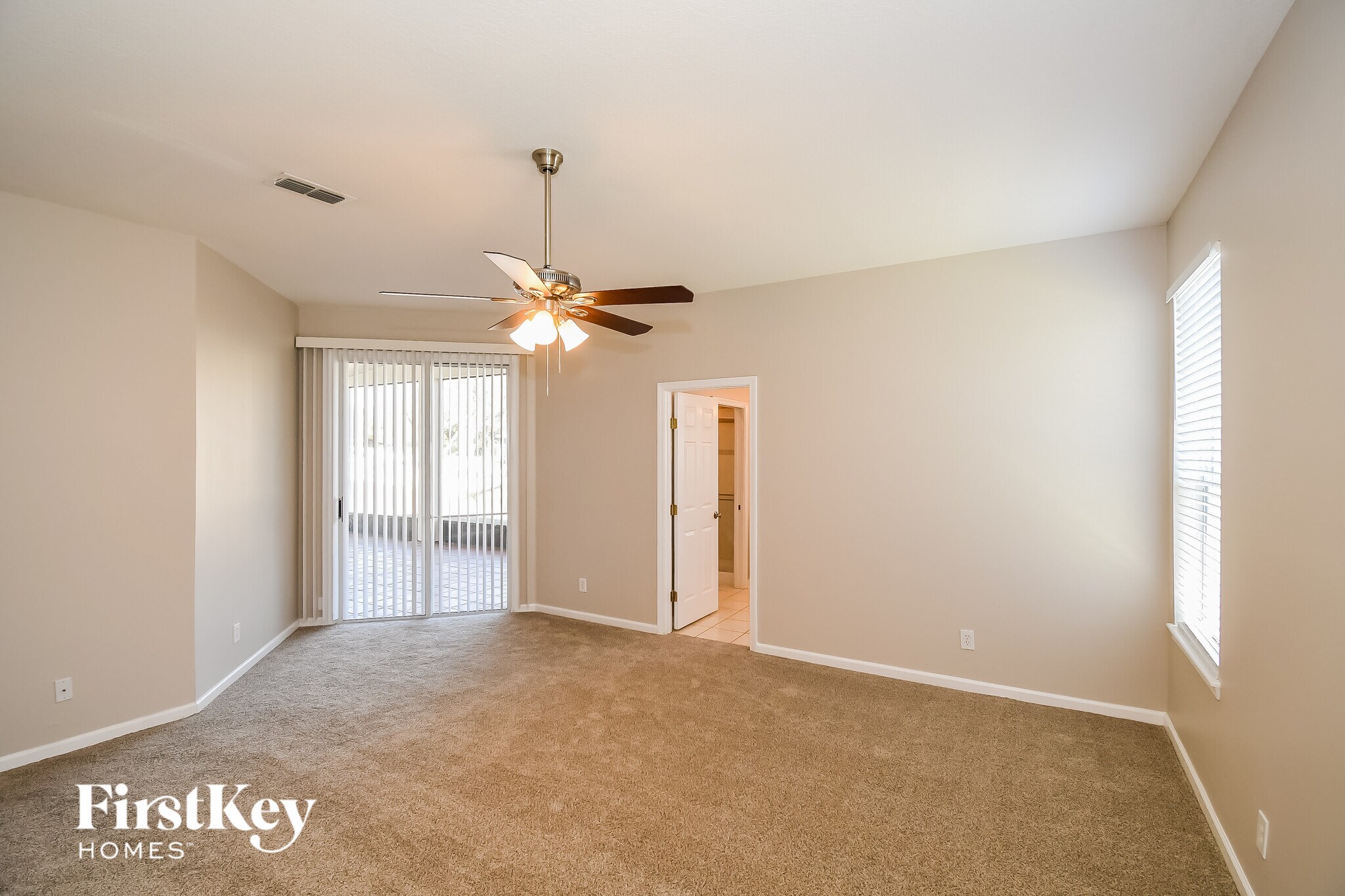 Building Photo - 10537 Castlebar Glen Dr S