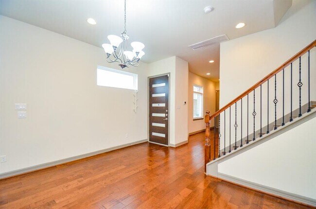 Building Photo - 5943 Kansas St