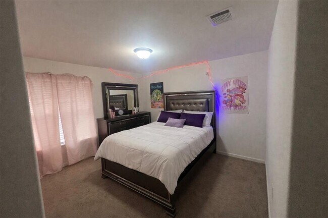 Building Photo - 14000 Mark Christopher Wy