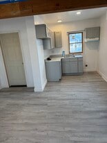 Building Photo - 36 Catskill Ave