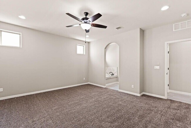 Building Photo - 13591 Hazlewood St