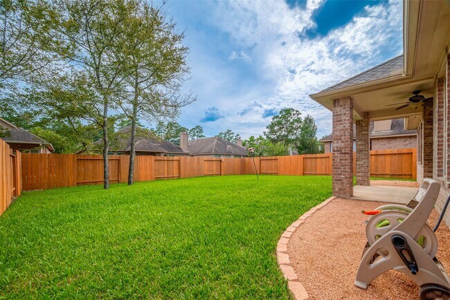 Building Photo - 2431 Garden Falls Dr