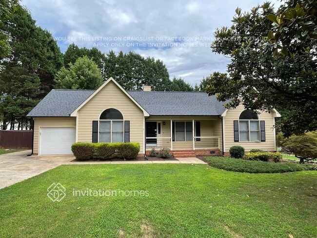 Building Photo - 158 Creek Haven Dr