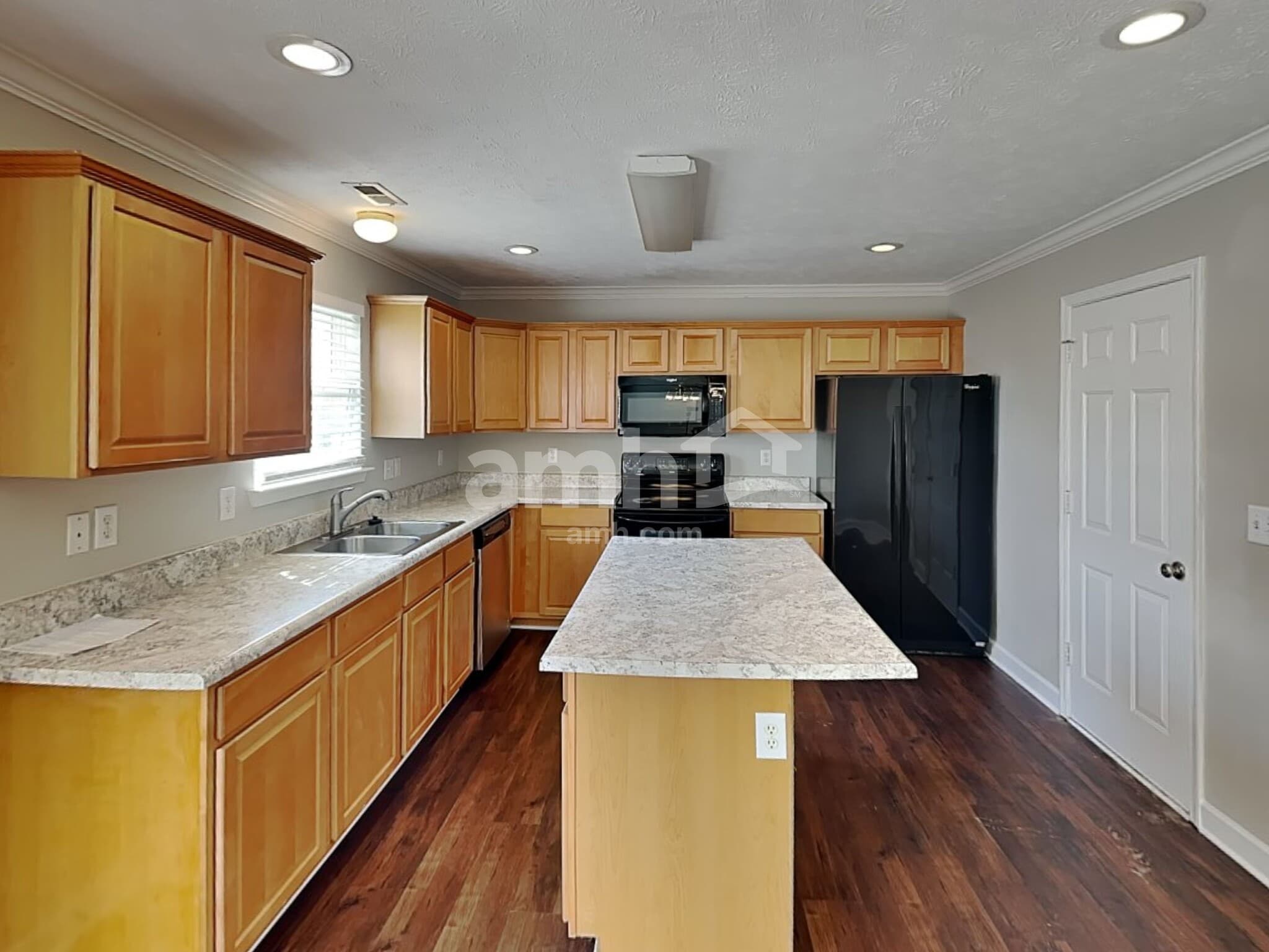 Building Photo - 102 Baker Springs Ln