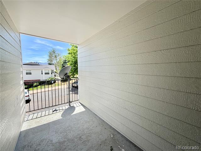 Building Photo - 1631 S Deframe St