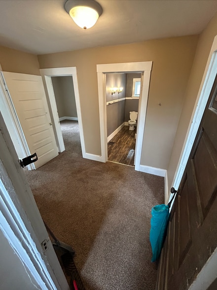 2nd Floor Entrance - 652 N Bever St