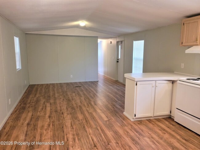 Building Photo - 5323 S Knobhill Terrace