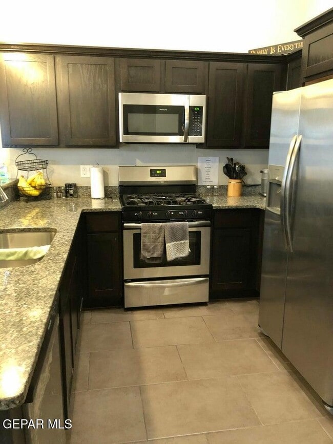 Building Photo - 14350 Loma Esmeralda