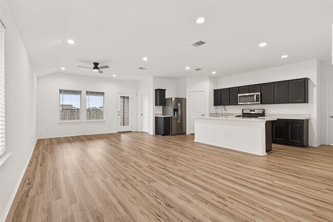 Building Photo - 21522 Violet Rdg Rd