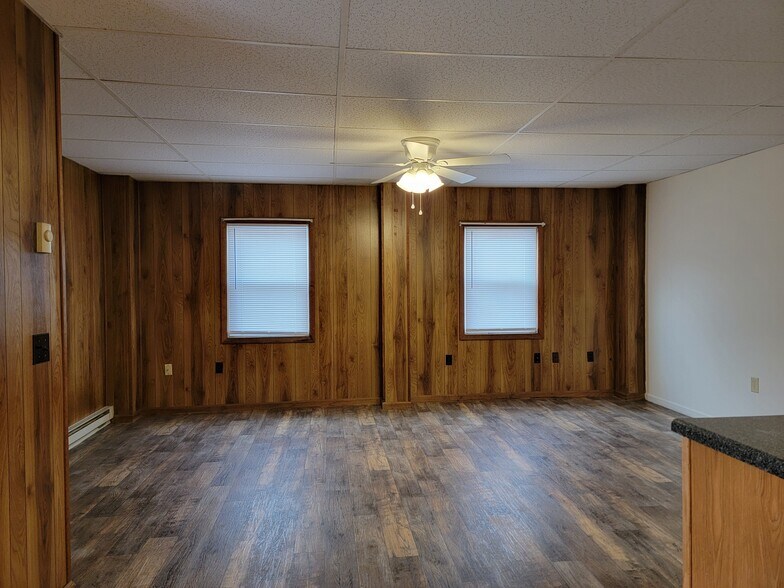 Building Photo - 84 Gross St