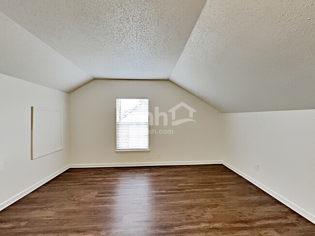 Building Photo - 1768 Merritt St