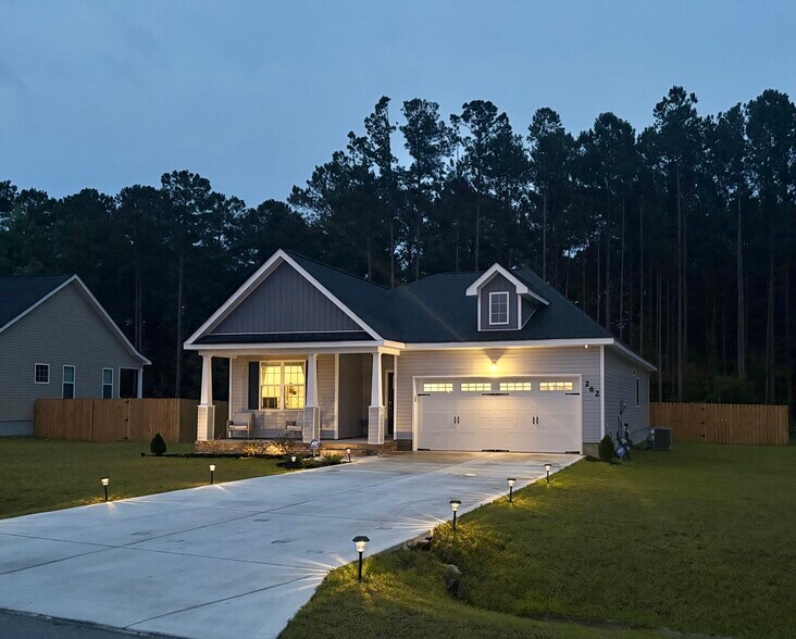 Building Photo - 262 Browns Ferry Rd