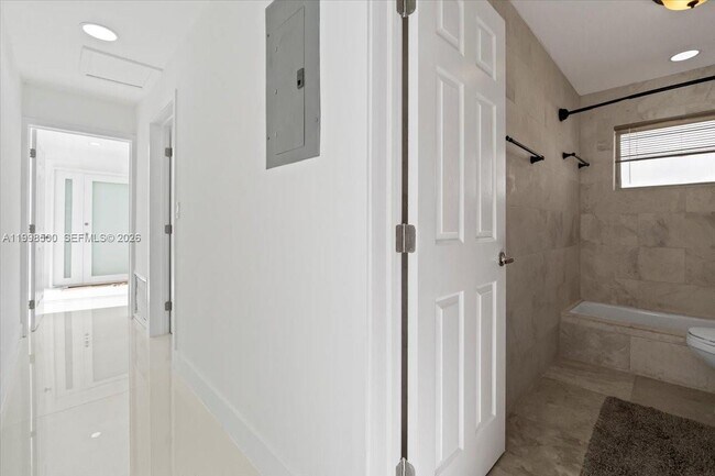 Building Photo - 1910 NW 36th St