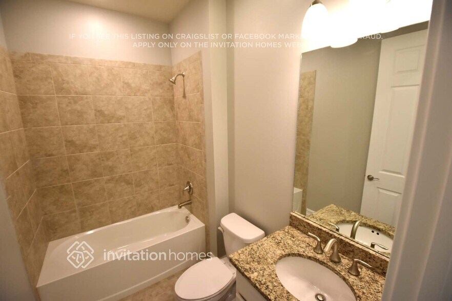 Building Photo - 7554 Paspalum
