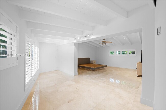 Building Photo - 12200 SW 74th Ct