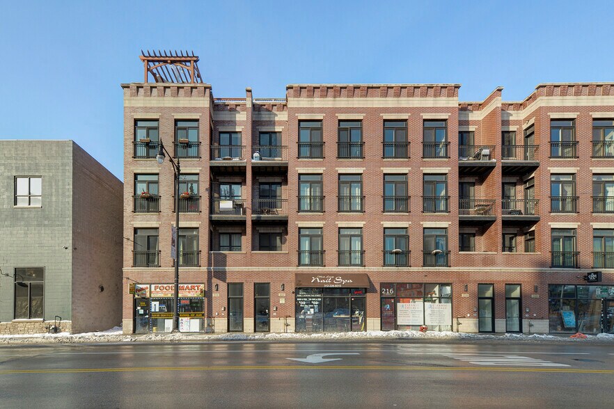 Building Photo - 210 N Halsted St