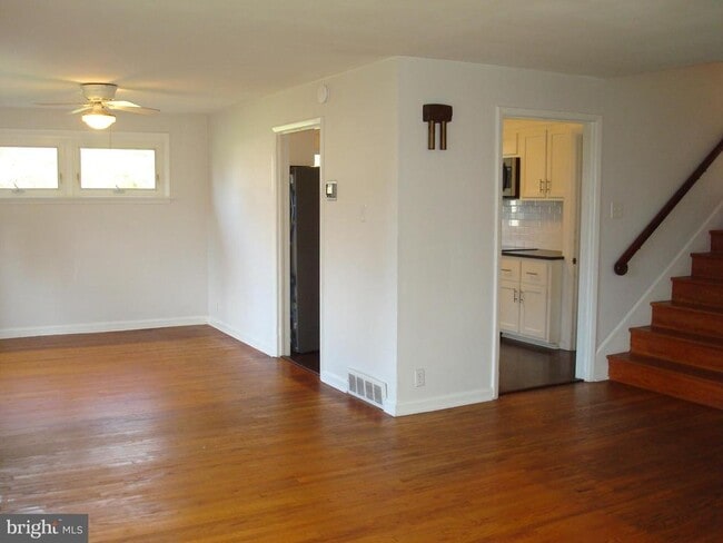 Building Photo - 1346 Faucett Dr