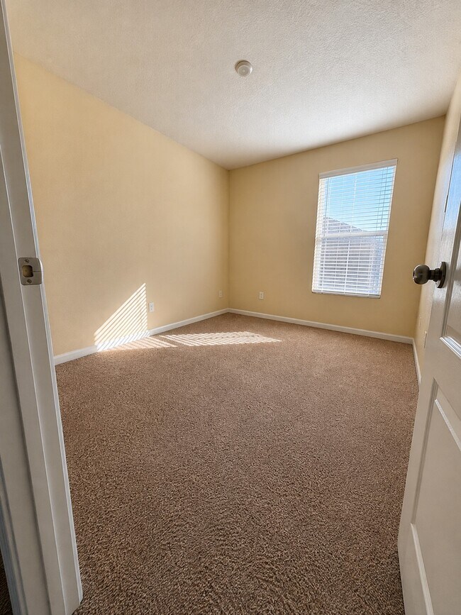 Building Photo - 15487 Camp Dubois Crescent