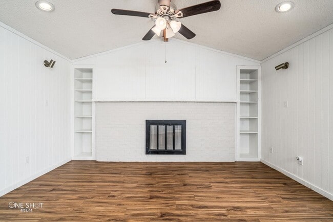 Building Photo - 951 Kenwood Dr