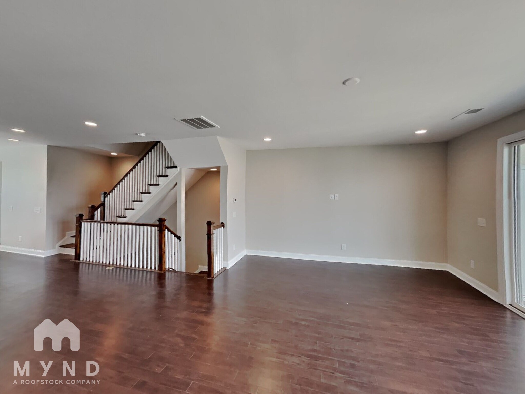 Building Photo - 2543 Statesville Ave