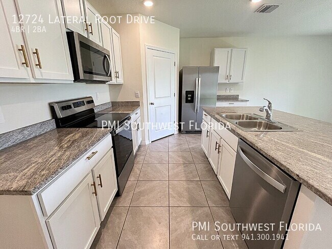 Building Photo - 12724 Lateral Root Dr