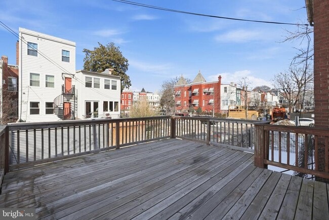 Building Photo - 58 Quincy Pl NE