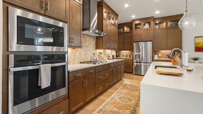 Building Photo - 1866 Pathways Drive