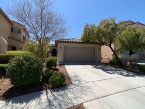 Building Photo - Single Story 2 bedroom 2 bath Home in Summ...