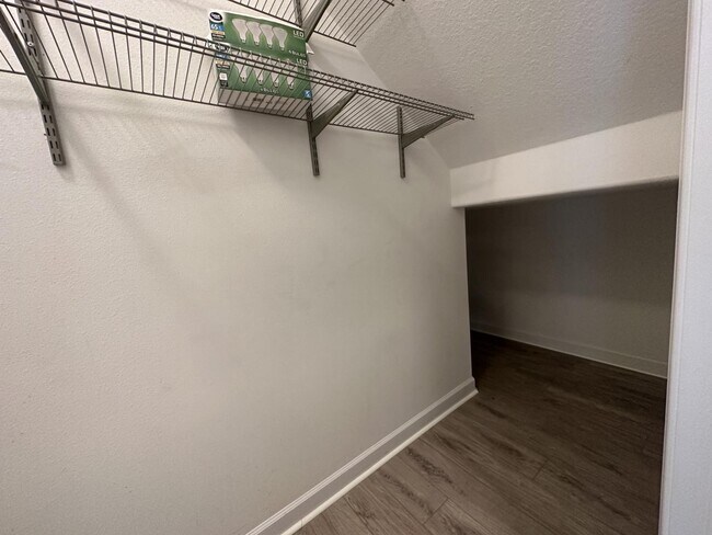 Building Photo - "Spacious 5-Bedroom Retreat with Scenic Views in The Verandahs!"