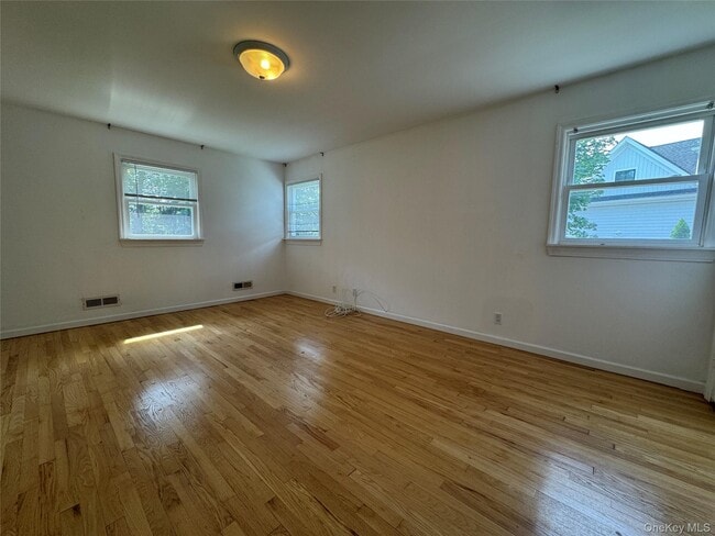 Building Photo - 3 Stonewall Ln