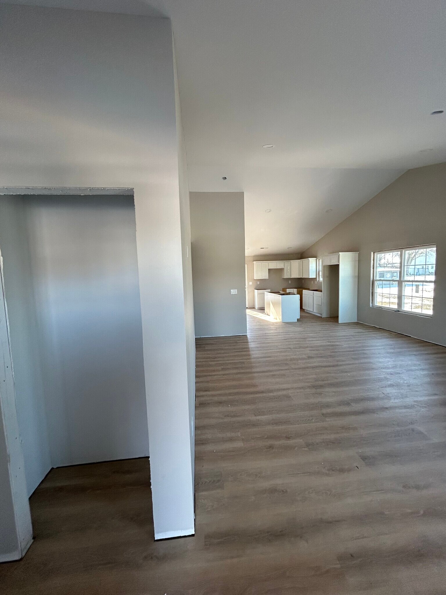 Building Photo - 304 Jennifer