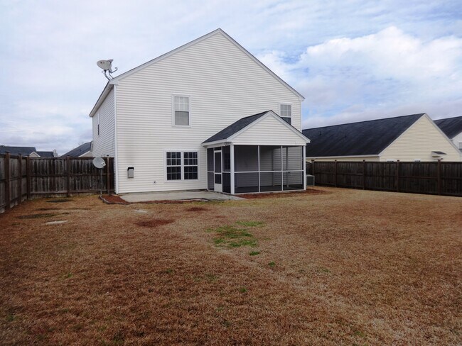 Building Photo - 405 Crystal Oaks Ln