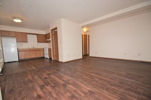 Building Photo - 278 Torrey St