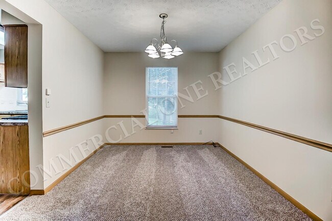 Building Photo - Beautiful 4 bedroom home near Polaris